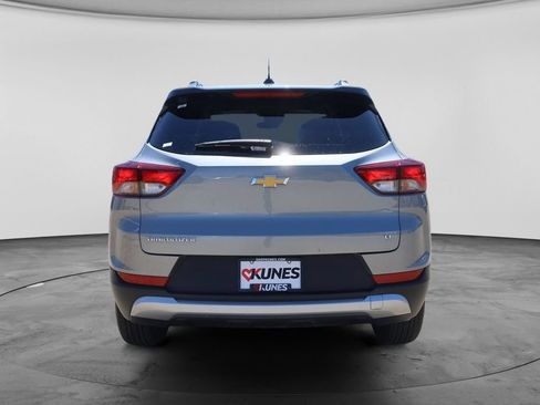 Used 2025 Chevrolet TrailBlazer LT FWD image 9