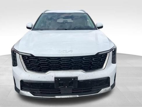 Used 2024 Kia Sorento S AWD/4WD image 5