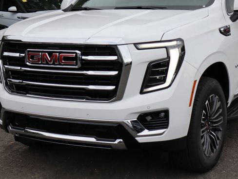 New 2026 GMC Yukon Elevation w/ LPO, Floor Liner Package image 4