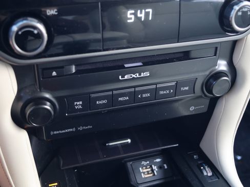 Used 2022 Lexus GX 460 Premium w/ Premium Package image 28