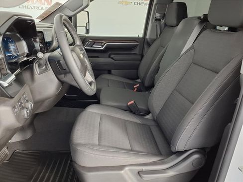 Used 2024 Chevrolet Silverado 3500 LT w/ Z71 Off-Road Package image 16