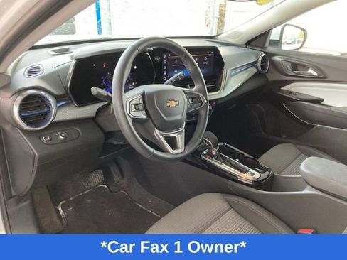 Used 2025 Chevrolet Trax LT w/ Driver Confidence Package FWD image 7