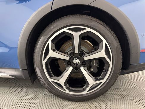 Certified 2025 Porsche Taycan 4 Cross Turismo AWD/4WD image 10