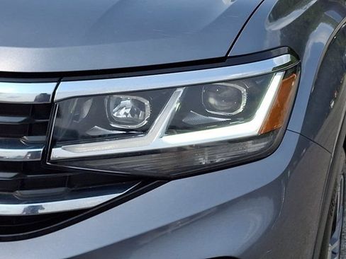 Certified 2022 Volkswagen Atlas SE w/ Panoramic Sunroof Package AWD/4WD image 12