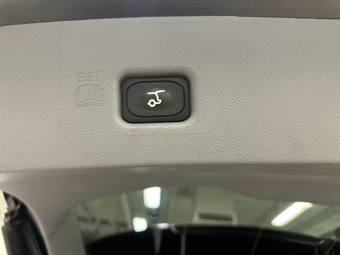 Used 2022 Lincoln Nautilus Reserve w/ Luxury Package image 30