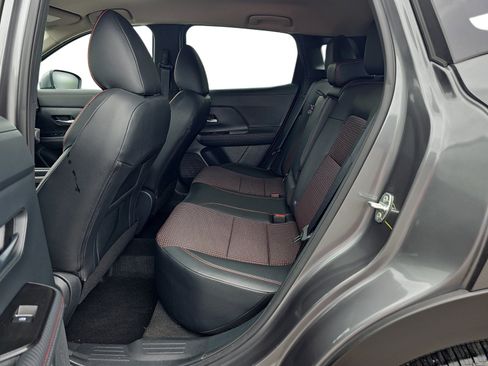 Used 2025 Nissan Kicks SR FWD image 11