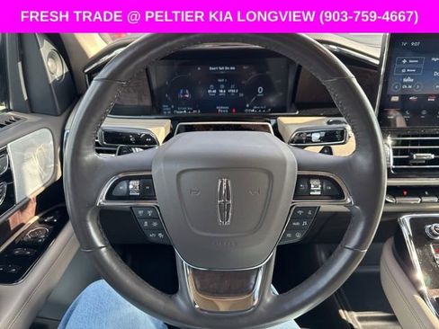 Used 2023 Lincoln Navigator Reserve image 8