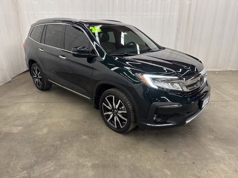 Used 2020 Honda Pilot Touring image 1