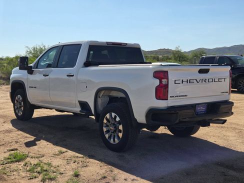 Used 2024 Chevrolet Silverado 2500 Custom w/ Custom Value Package AWD/4WD image 8