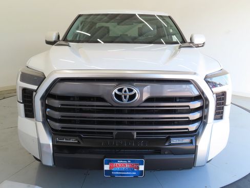 Used 2024 Toyota Tundra Limited w/ Power Package AWD/4WD image 9