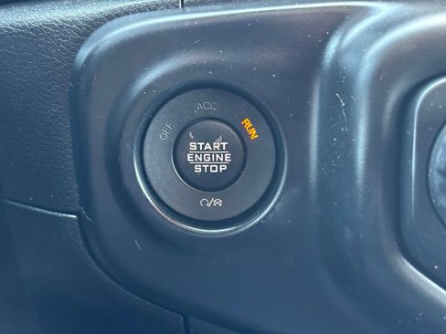 Used 2019 Jeep Wrangler Unlimited Sport S AWD/4WD image 21