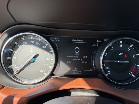 Used 2023 Maserati Levante Modena S image 2