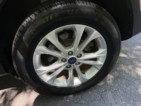 Used 2017 Ford Escape SE FWD image 26