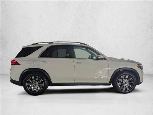 Used 2024 Mercedes-Benz GLE 350 4MATIC image 4