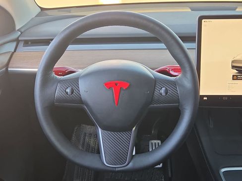 Used 2022 Tesla Model Y Performance image 24