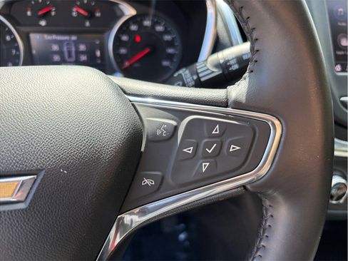 Used 2020 Chevrolet Equinox LT image 25