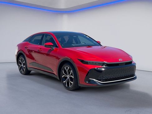 Used 2024 Toyota Crown Limited image 9