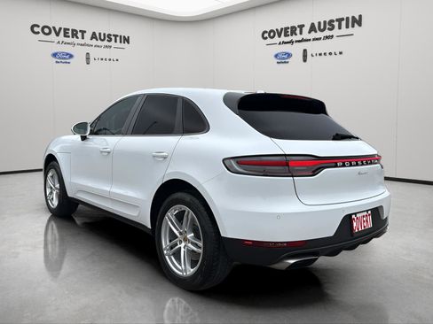 Used 2020 Porsche Macan AWD/4WD image 25