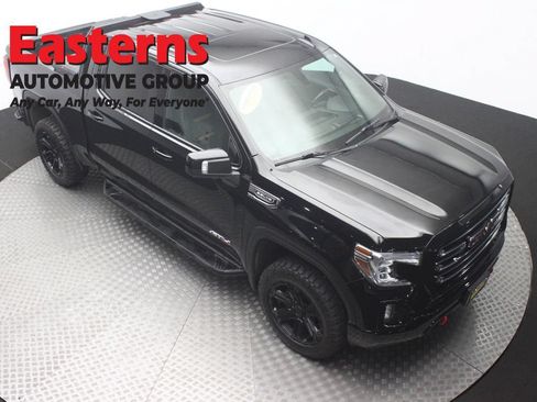 Used 2021 GMC Sierra 1500 AT4 w/ AT4 Preferred Package AWD/4WD image 4