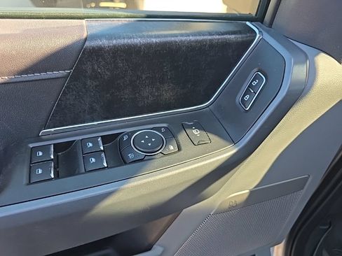 Used 2024 Ford F350 XLT w/ XLT Premium Package AWD/4WD image 10