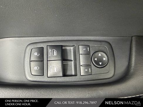 Used 2018 Dodge Challenger SRT Hellcat RWD image 21
