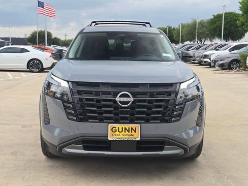 New 2026 Nissan Pathfinder Platinum FWD image 8
