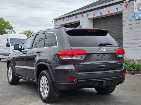 Used 2014 Jeep Grand Cherokee Laredo w/ 18" Wheel & 8.4" Radio Group AWD/4WD image 3