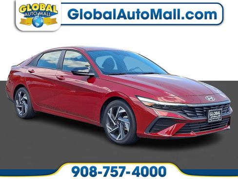 Used 2025 Hyundai Elantra Sport FWD image 1