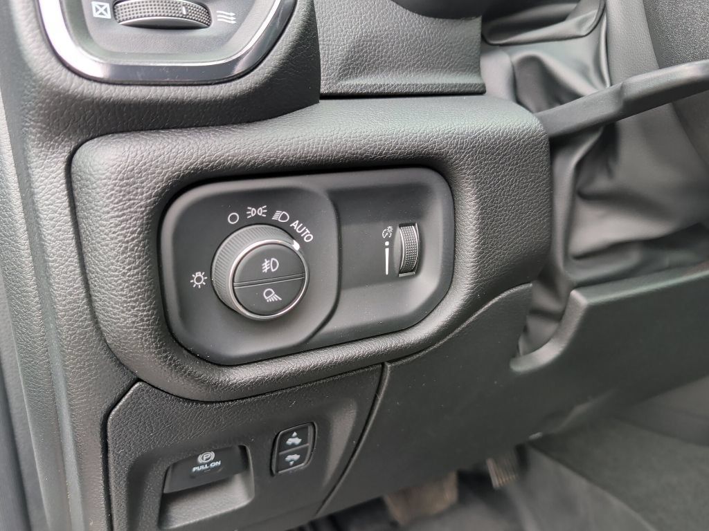Used 2023 RAM 1500 Big Horn AWD/4WD image 22