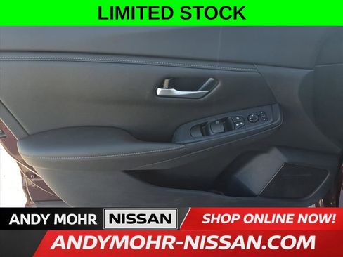 New 2025 Nissan Sentra SV FWD image 5