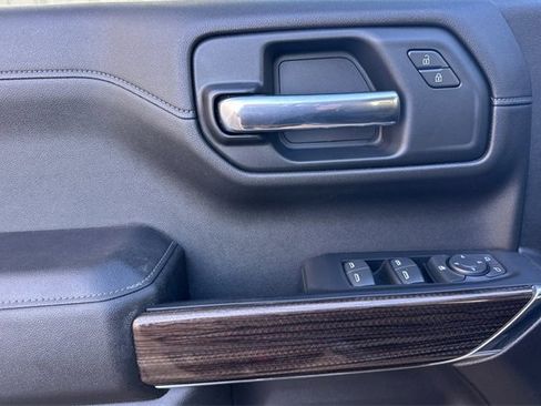 Used 2021 Chevrolet Silverado 1500 RST image 14