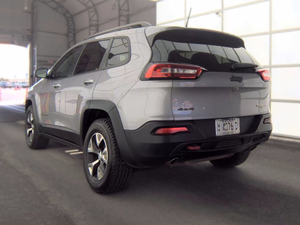 Used 2018 Jeep Cherokee Trailhawk w/ Quick Order Package 27L AWD/4WD image 4