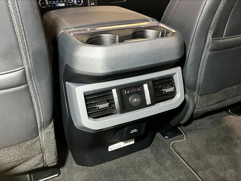 Used 2025 Ford F250 Lariat AWD/4WD image 12