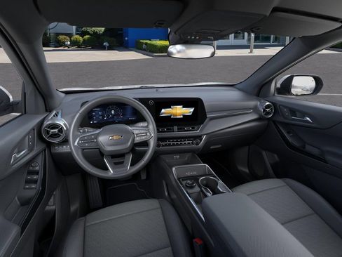 New 2027 Chevrolet Equinox LT w/ Convenience Package II FWD image 15