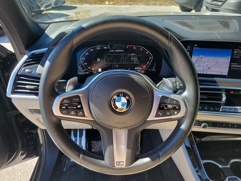 Used 2020 BMW X5 M50i w/ Executive Package image 29