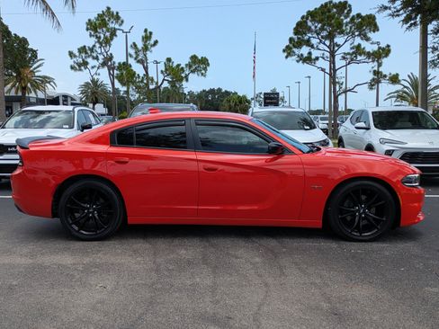 Used 2017 Dodge Charger R/T w/ Blacktop Package RWD image 3
