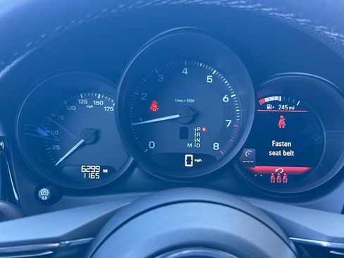 Certified 2026 Porsche Macan AWD/4WD image 24