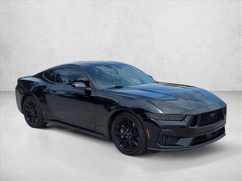 Certified 2025 Ford Mustang GT Premium RWD image 3