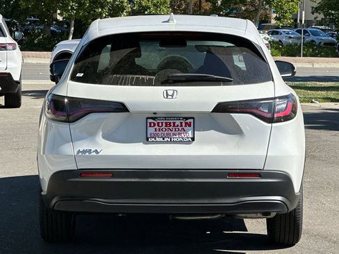 New 2026 Honda HR-V LX image 5