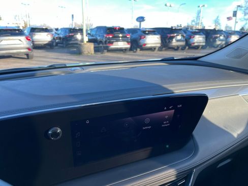 Used 2025 Buick Encore GX Preferred image 20