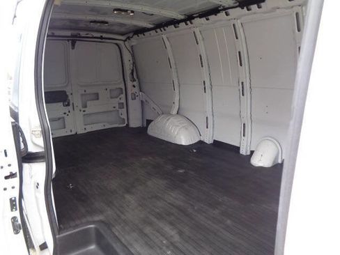 Used 2023 GMC Savana 2500 Extended w/ Driver Convenience Package image 10