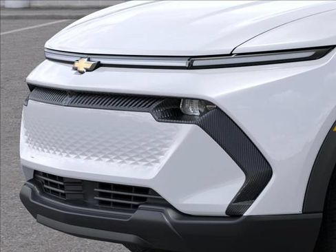 New 2026 Chevrolet Equinox EV LT FWD image 13