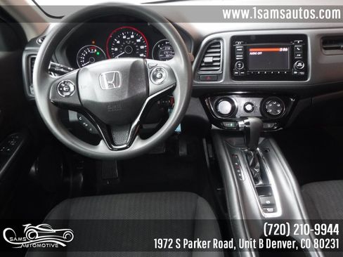 Used 2018 Honda HR-V LX image 5