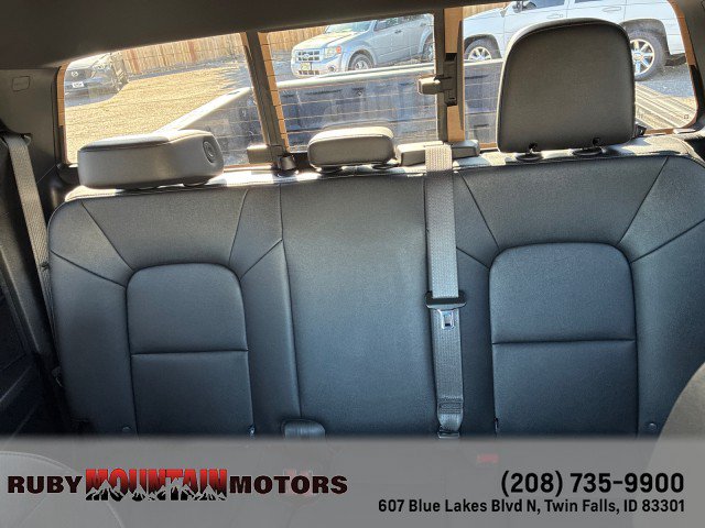 Used 2025 Chevrolet Colorado Trail Boss AWD/4WD image 20