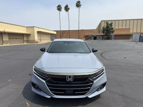 Used 2022 Honda Accord Sport image 2
