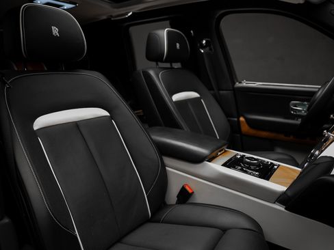Used 2019 Rolls-Royce Cullinan AWD/4WD image 64