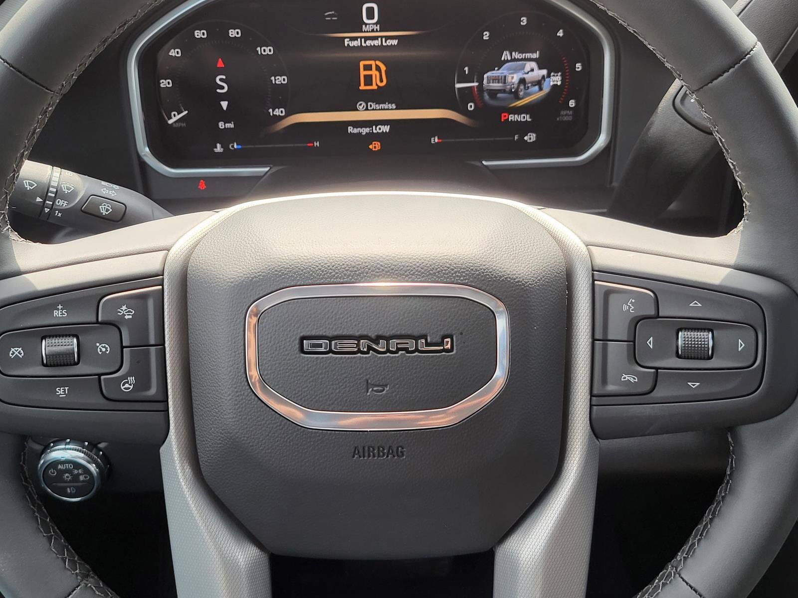 New 2026 GMC Sierra 2500 Denali w/ Denali Reserve Package AWD/4WD image 12