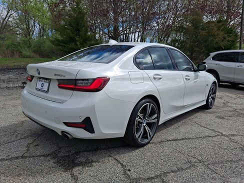 Used 2022 BMW 330e xDrive w/ Premium Package AWD/4WD image 6