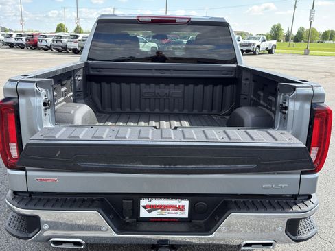 New 2026 GMC Sierra 1500 SLT AWD/4WD image 15