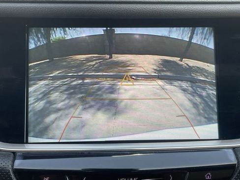 Used 2018 Cadillac XT5 Luxury w/ Driver Awareness Package FWD image 15